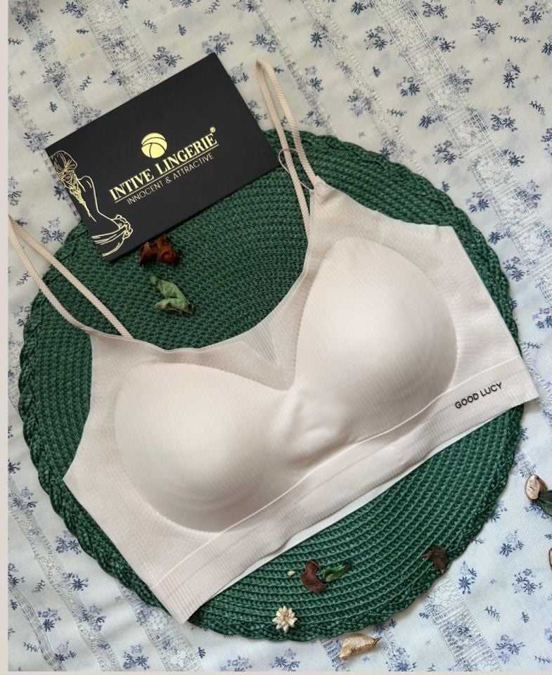 Valentina Fitilli İnce Askılı Hafif Destekli Kopçasız Dikişsiz Lazer Kesim Bralet/Sütyen/Büstiyer Valentina Fitilli İnce Askılı Hafif Destekli Kopçasız Dikişsiz Lazer Kesim Bralet/Sütyen/Büstiyer