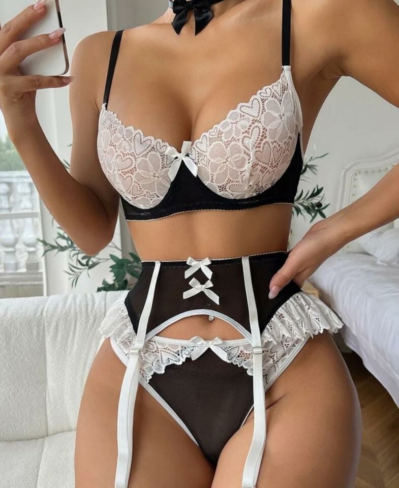 Siyah Beyaz Detaylı Dantelli Tangası Ponpon Detaylı Jartiyer Takım - 8452 Siyah/Beyaz - XL