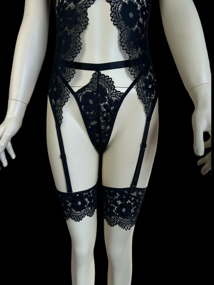 Kadın Siyah Dantel Jartiyerli Bodysuit Tanga Bacak Aksesuarı Takım- 8461 Siyah - M
