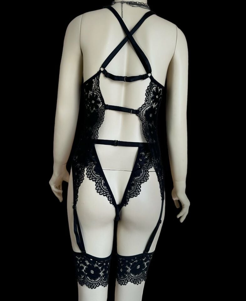 Kadın Siyah Dantel Jartiyerli Bodysuit Tanga Bacak Aksesuarı Takım- 8461 Siyah - L