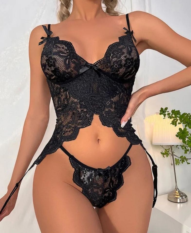 Kadın Yumuşak Dantel Jartiyerli Bodysuit Tanga Bacak Aksesuarı Takım- 8460 Siyah - S