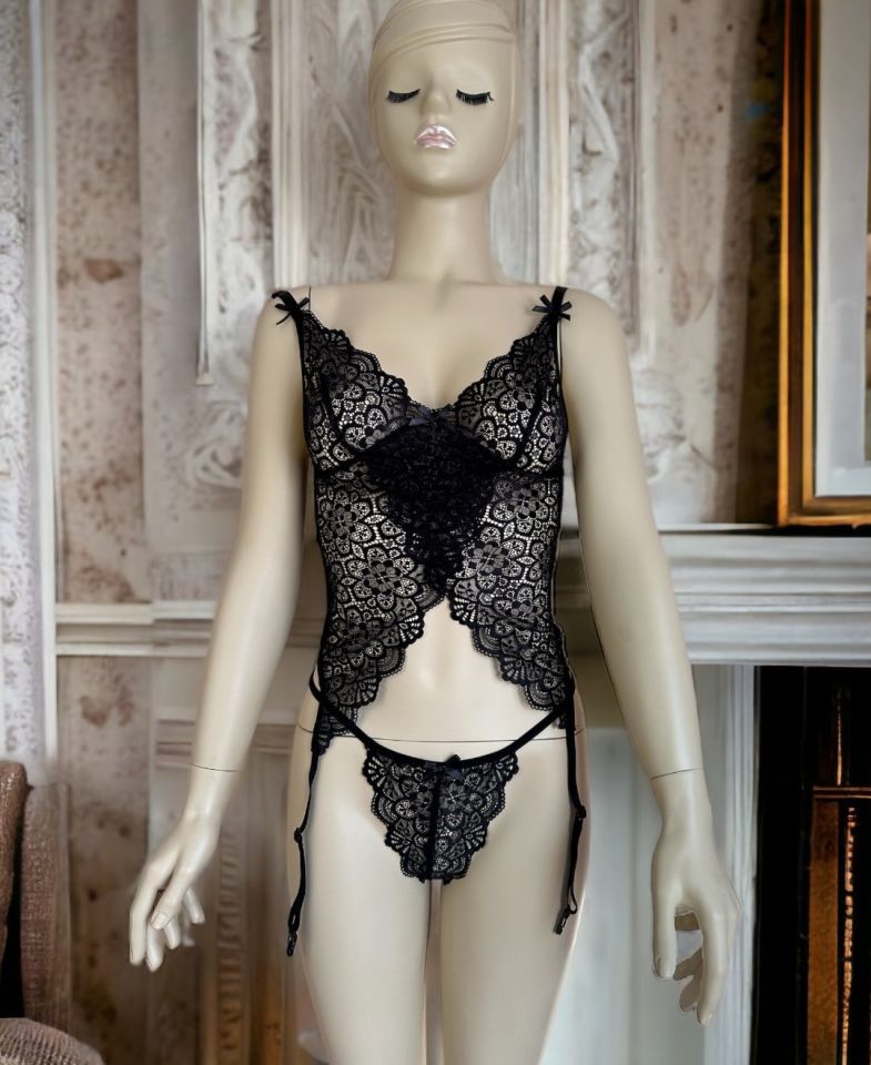 Kadın Yumuşak Dantel Jartiyerli Bodysuit Tanga Bacak Aksesuarı Takım- 8460 Siyah - S