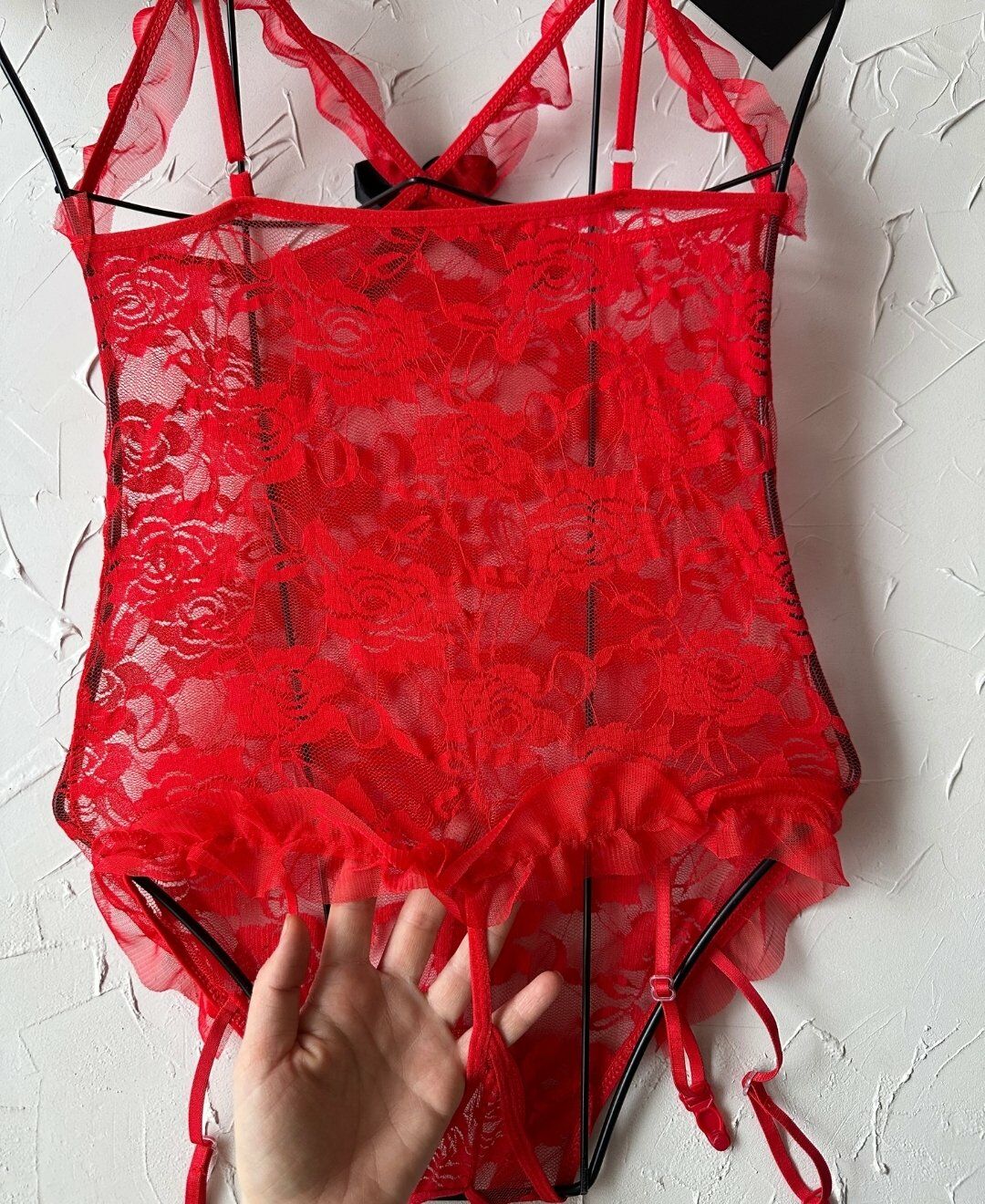 Intive Fantasy Dantel Göğsü ve Özel Bölgesi Açık Jartiyerli Bodysuit (ÇORAPSIZ) Kırmızı - S/M