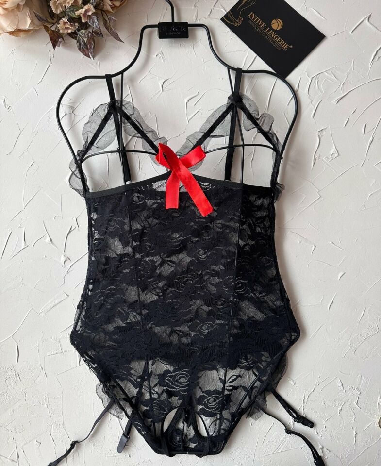 Intive Fantasy Dantel Göğsü ve Özel Bölgesi Açık Jartiyerli Bodysuit (ÇORAPSIZ) Siyah - S/M