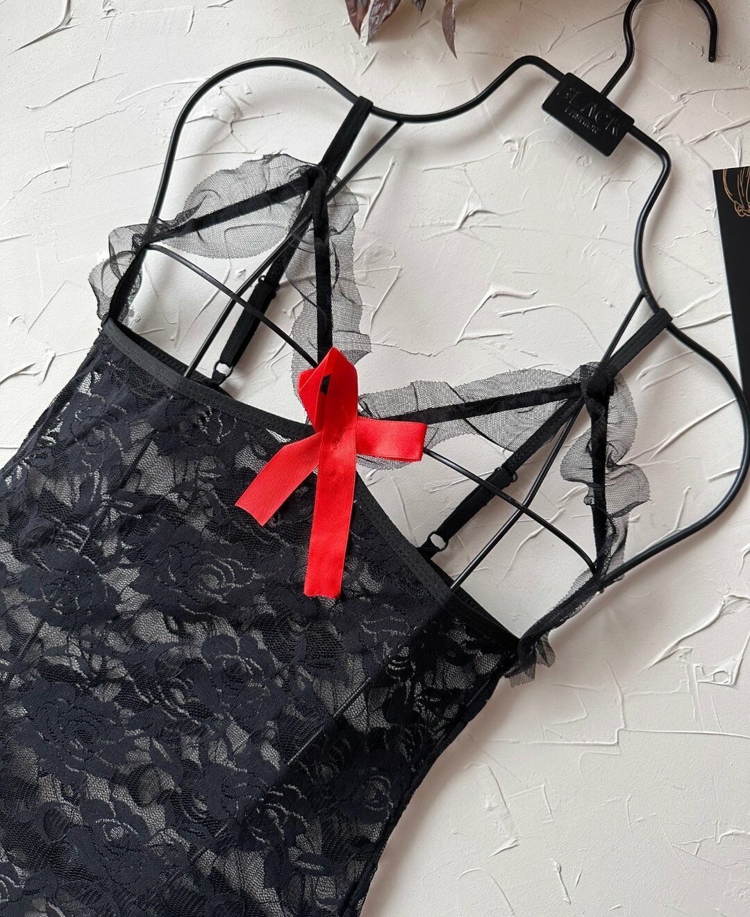 Intive Fantasy Dantel Göğsü ve Özel Bölgesi Açık Jartiyerli Bodysuit (ÇORAPSIZ) Siyah - S/M