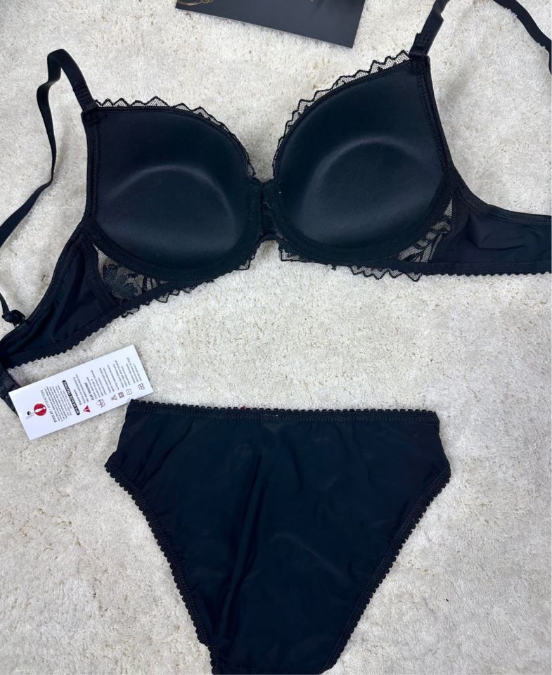Le Jardin Parlak Simli İpli Brodeli Push-up Sütyen Külot Takım-5065 Siyah - 75B