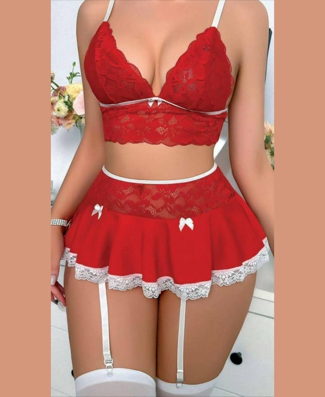 Bella Kadın Dantelli Mini Etekli Jartiyerli Sütyen Tanga Etek Çorap Takım Kırmızı - S/M