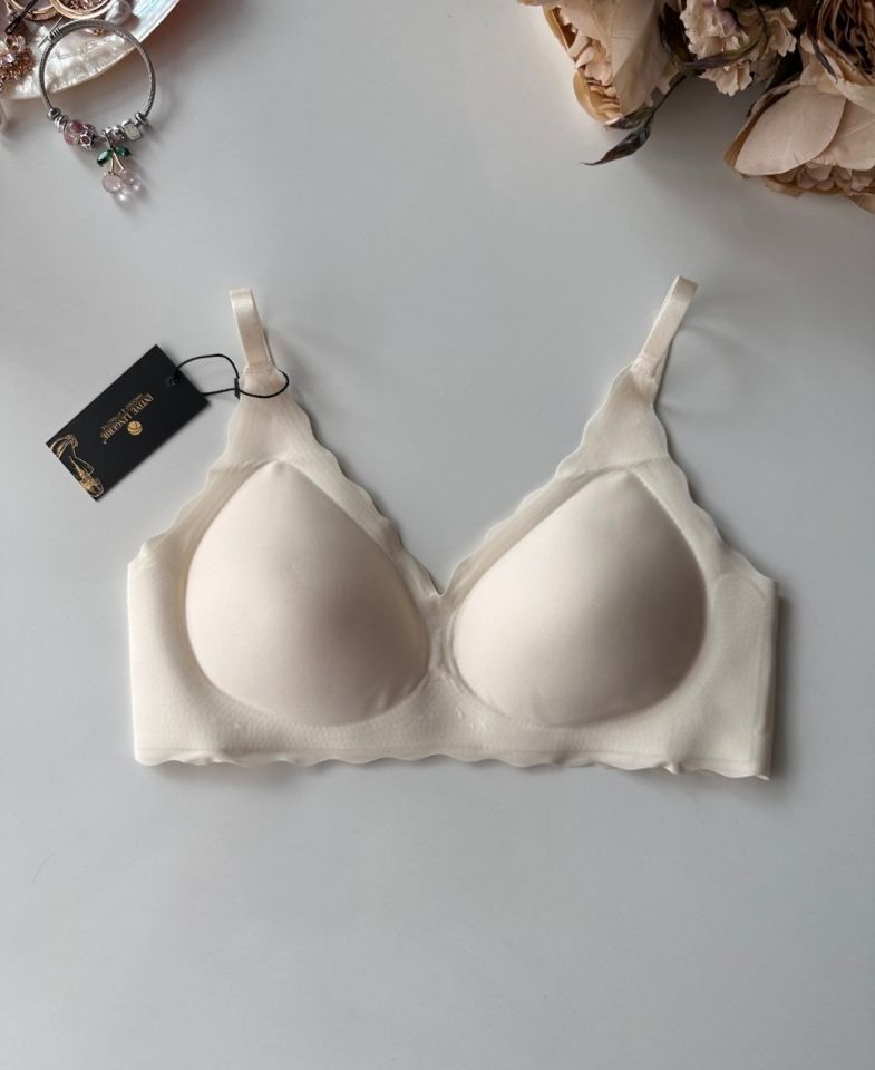 Carla İthal Lazer Kesim Dikişsiz Çıkarılabilir Padli Destekli Rahat Sütyen/Bralet -82 Ekru - S