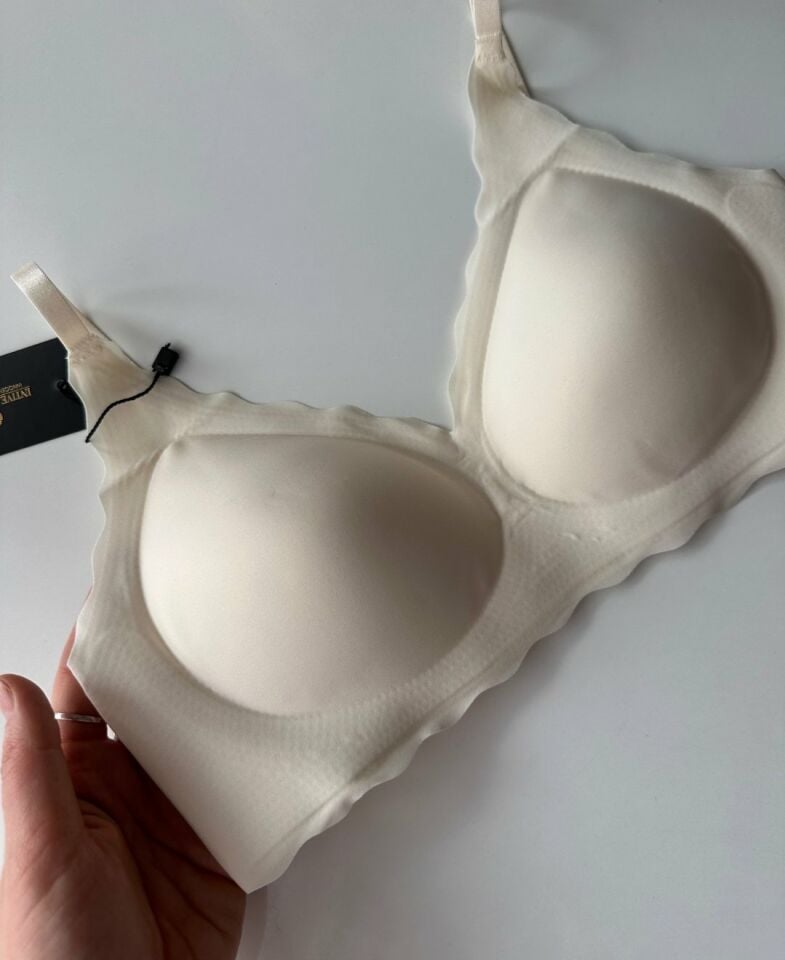 Carla İthal Lazer Kesim Dikişsiz Çıkarılabilir Padli Destekli Rahat Sütyen/Bralet -82 Ekru - S