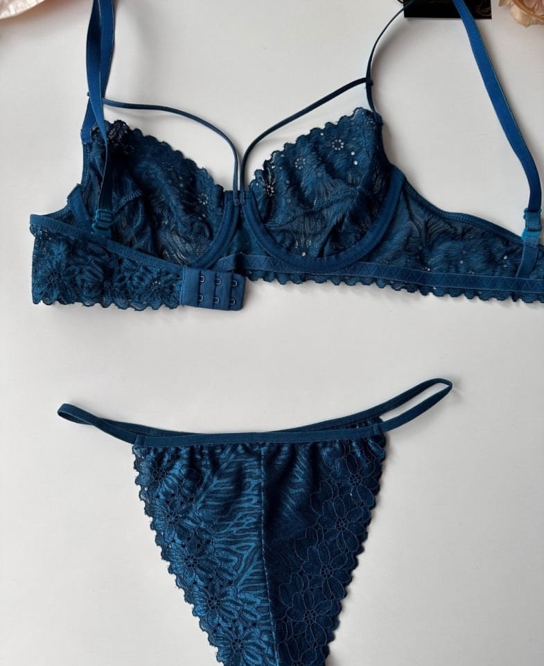 Lace Love Parlak Kumaş Dantelli Balenli Cheeky Külot Sütyen Takım Pembe - 80B