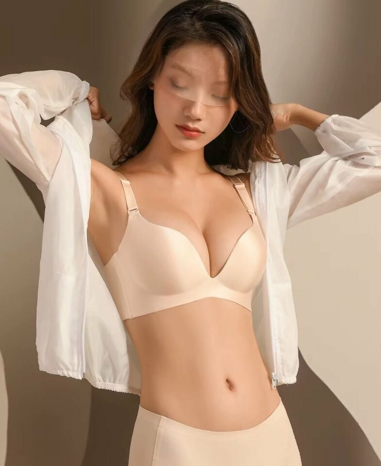 Angelina Push-up Balensiz Dikişsiz V Yaka İthal Kaliteli Düz Renk İz Belli Etmez Sütyen Pudra  - 85B