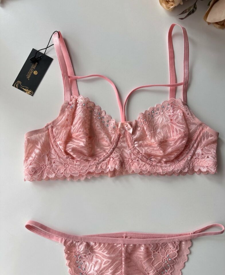 Lace Love Parlak Kumaş Dantelli Balenli Cheeky Külot Sütyen Takım Pembe - 80B
