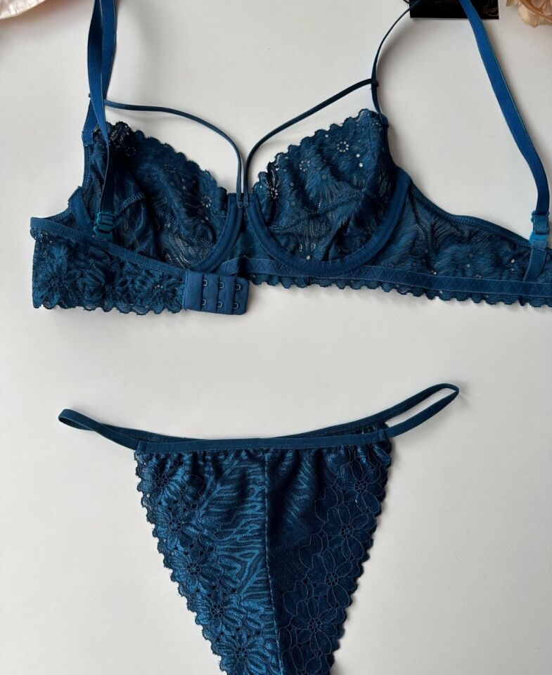 Lace Love Parlak Kumaş Dantelli Balenli Cheeky Külot Sütyen Takım Petrol Yeşili - 90B