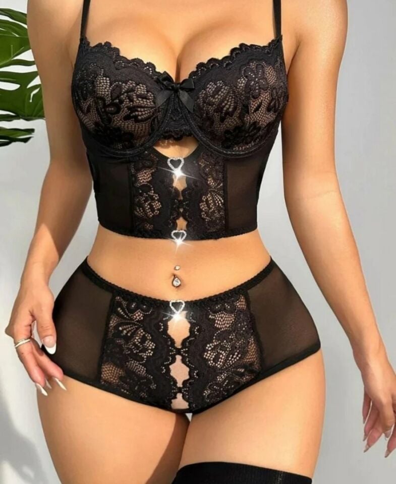 Kadın Siyah Kalp Aksesuar Detaylı Balensiz Transparan Cheeky Külot Takım -8454 Siyah - S
