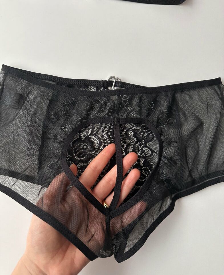 Kadın Siyah Kalp Aksesuar Detaylı Balensiz Transparan Cheeky Külot Takım -8454 Siyah - XL