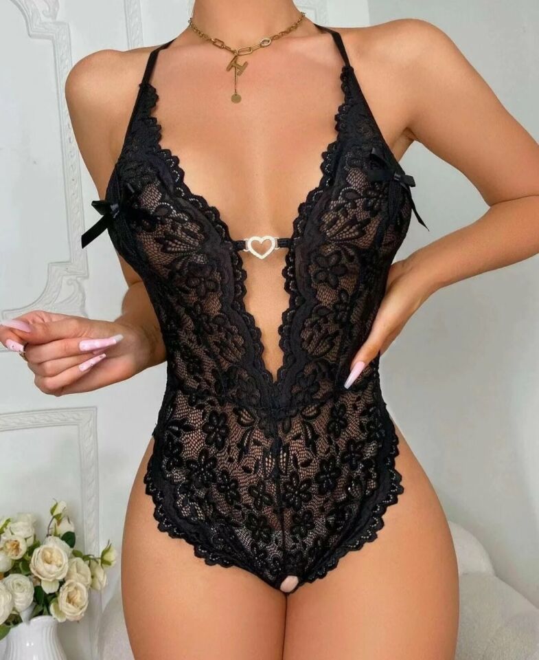 Kadın Dantelli Kalp Aksesuarlı Göğüs ve Ağı Açık Babydoll/Bodysuit -8459 Siyah - L