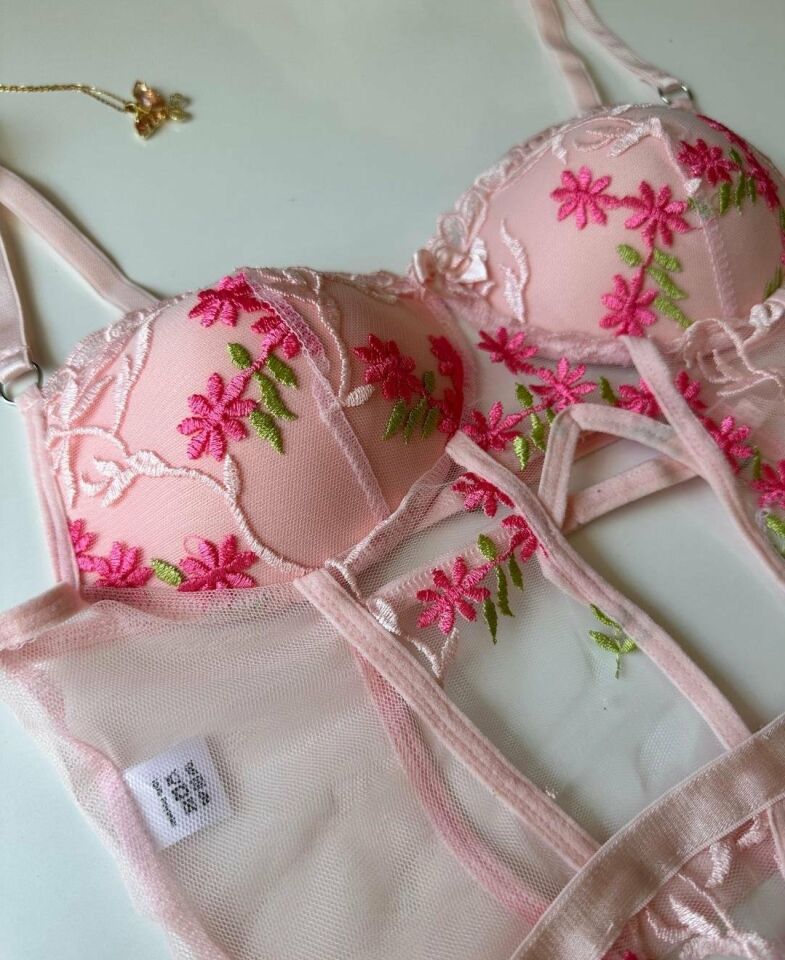 Alora Çiçek Desenli Transparan Tasarım Jartiyerli Padlli Bodysuit Pembe - S
