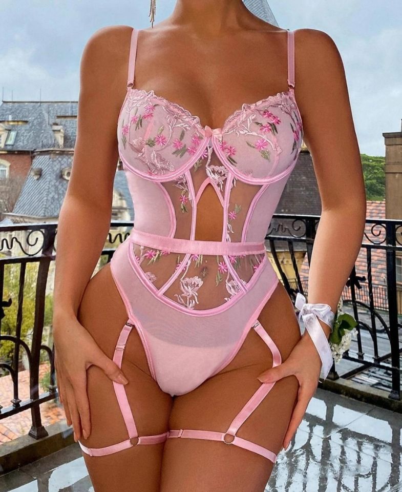 Alora Çiçek Desenli Transparan Tasarım Jartiyerli Padlli Bodysuit Pembe - L