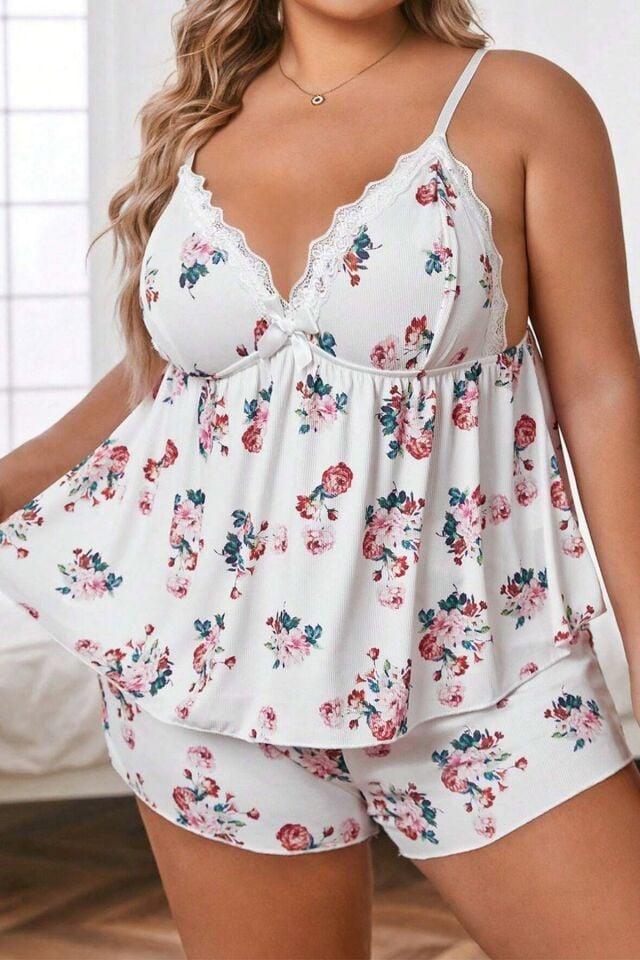 YNT Beyaz Çiçek Desenli Büyük Beden Rahat Şort Takımı 7548 Beyaz - 2XL