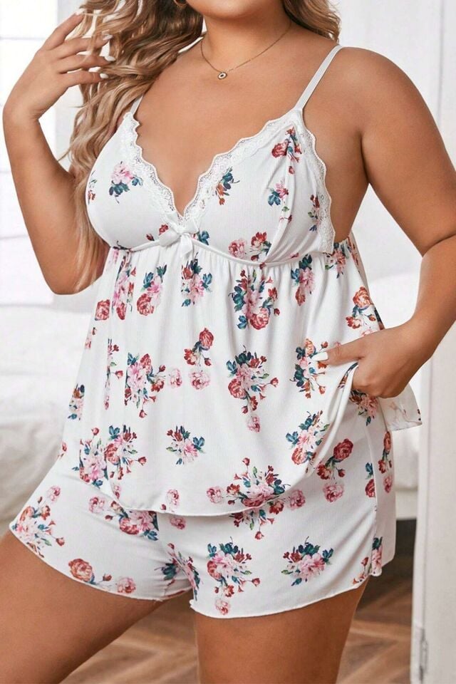 YNT Beyaz Çiçek Desenli Büyük Beden Rahat Şort Takımı 7548 Beyaz - 3XL