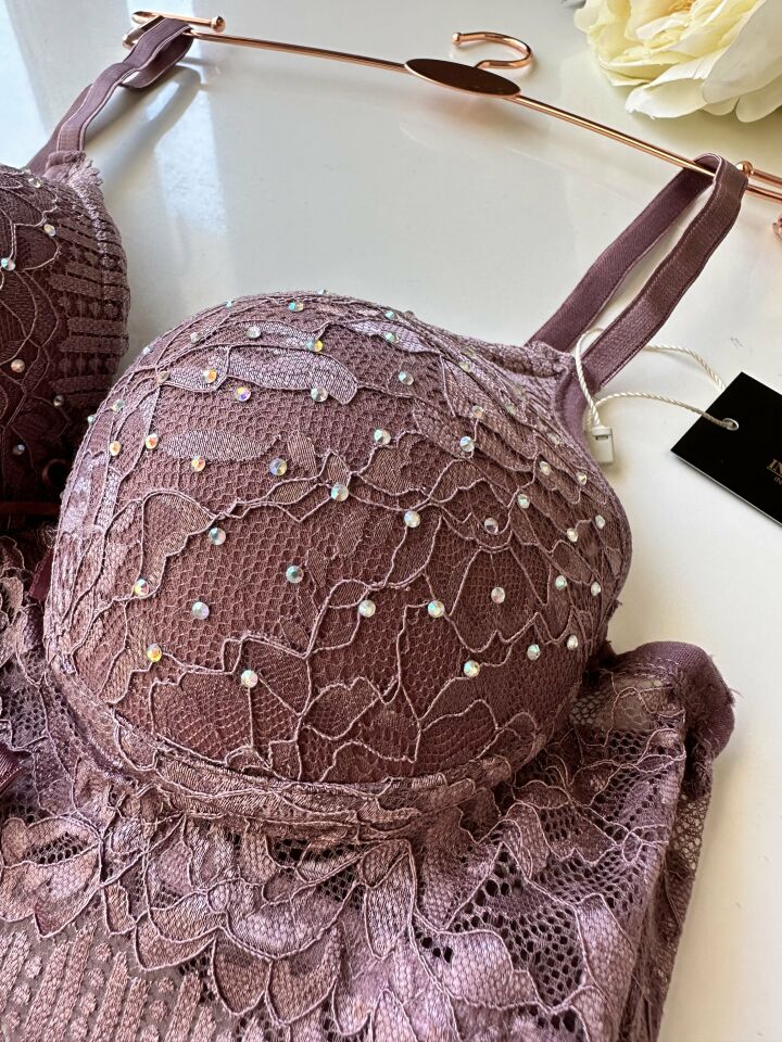Serpme Parlak Taş Detaylı Yumuşak Dantel Push-up Sütyen Takım Gül Kurusu - 80B