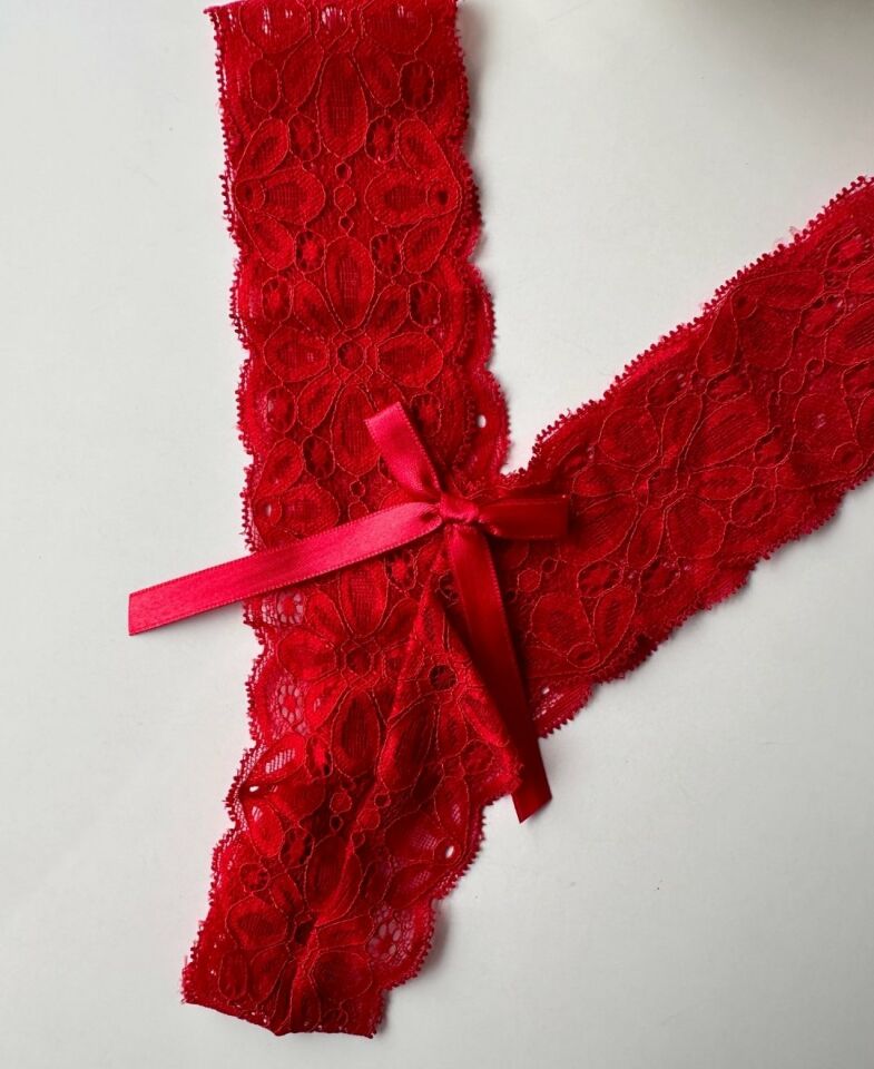 Kadın Yumuşak Dantelli V Kesim Seksi Tanga (Siyah, Beyaz, Kırmızı) -9122 Kırmızı - Tek Ebat