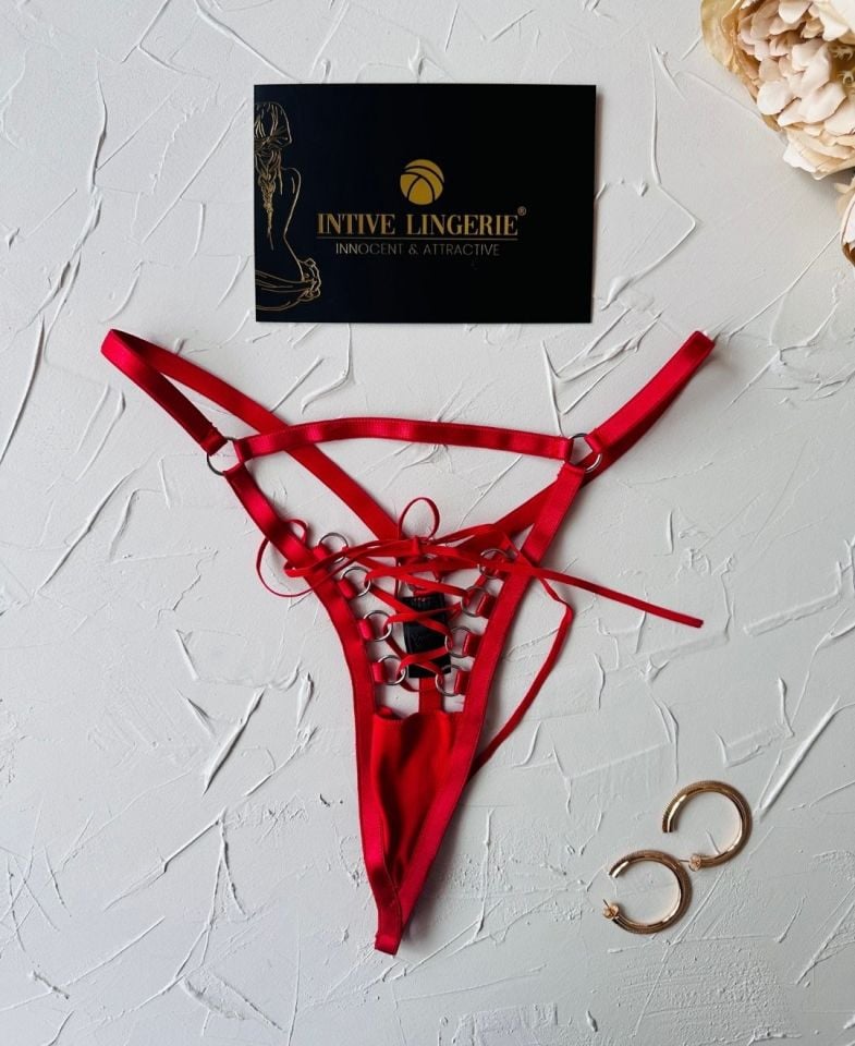 Amelie Önü Açık Bağlama Detaylı Kaliteli Fantasy G-String (Kırmızı-Beyaz-Siyah) Kırmızı - Standart