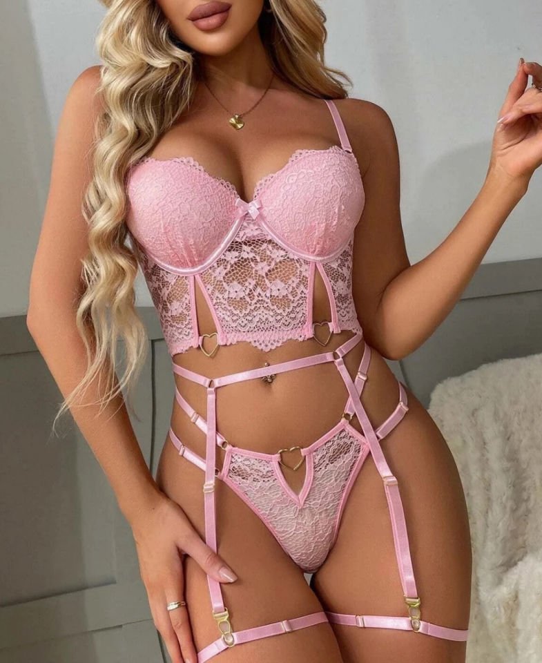 Kadın Kalp Aksesuar Detaylı Dantelli Pembe Jartiyer Takım - 8406