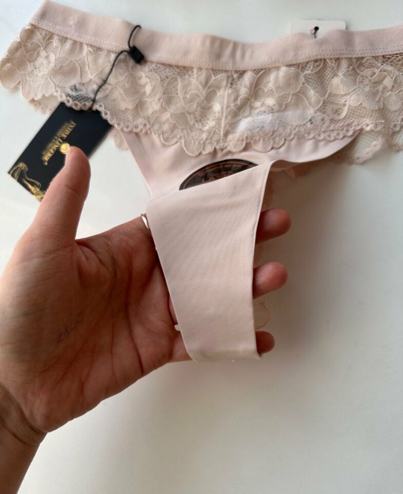 Orijinal Lazer Kesim Üstün Kalite Spandex Invisible Dikişsiz Dantelli Tanga - 2801 Pudra  - L