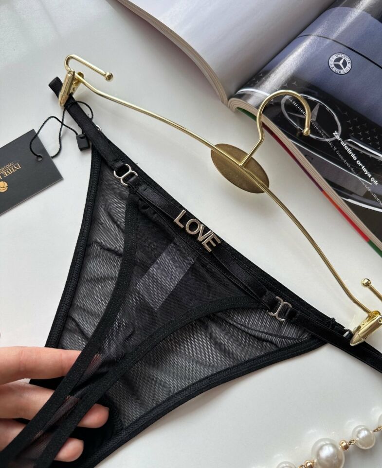 Valerie Siyah Arkası 'LOVE' Yazılı Ağı Pamuklu Fantezi Tül Tanga - Limited Siyah - L/XL
