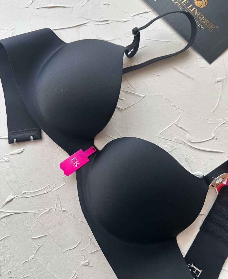 Intive Lazer Kesim Dikişsiz Hafif Destekli İz Yapmaz Balenli İnce Askılı Sütyen Siyah - 80B