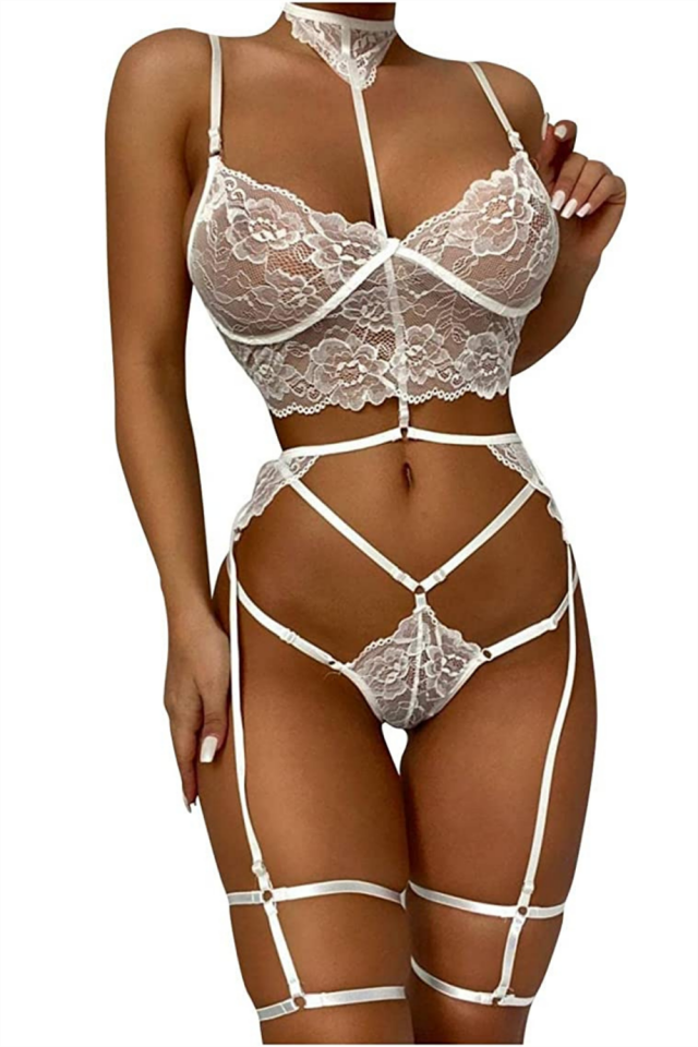 YNT Beyaz Dantel Harnes Detaylı Seksi İç Çamaşırı 16018 Beyaz - S/M