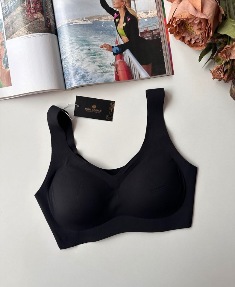 Carla Balensiz Dikişsiz Push-up Invisible Ice-Silk (Görünmez) Sütyen - İthal Bra Carla Balensiz Dikişsiz Push-up Invisible Ice-Silk (Görünmez) Sütyen - İthal Bra