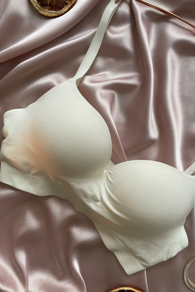 Kadın Balenli Double Push Up Dikişsiz Günlük Kullanım Ultra Rahat Sütyen Beyaz - 80B