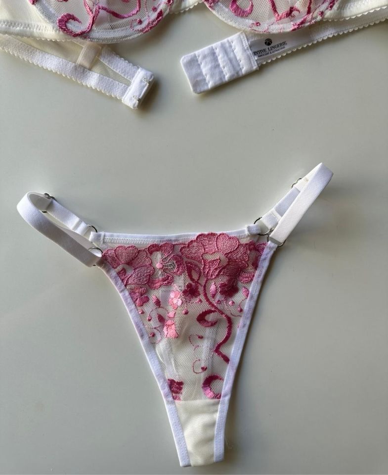 Intive Rosemery  Pembe Çiçek Desenli Transparan Tangalı Sütyen Takım (özel üretim)