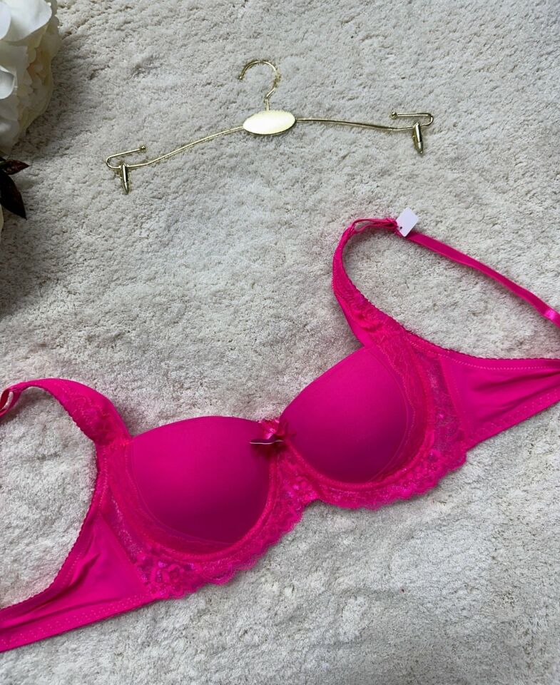 FK Lingerie Dantelli Push-up Balenli İthal Kaliteli Sütyen (Fırsat Ürünü)- 189 Fuşya - 75B