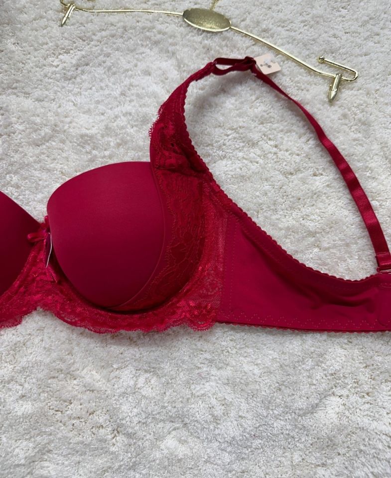FK Lingerie Dantelli Push-up Balenli İthal Kaliteli Sütyen (Fırsat Ürünü)- 189 Kırmızı - 75B