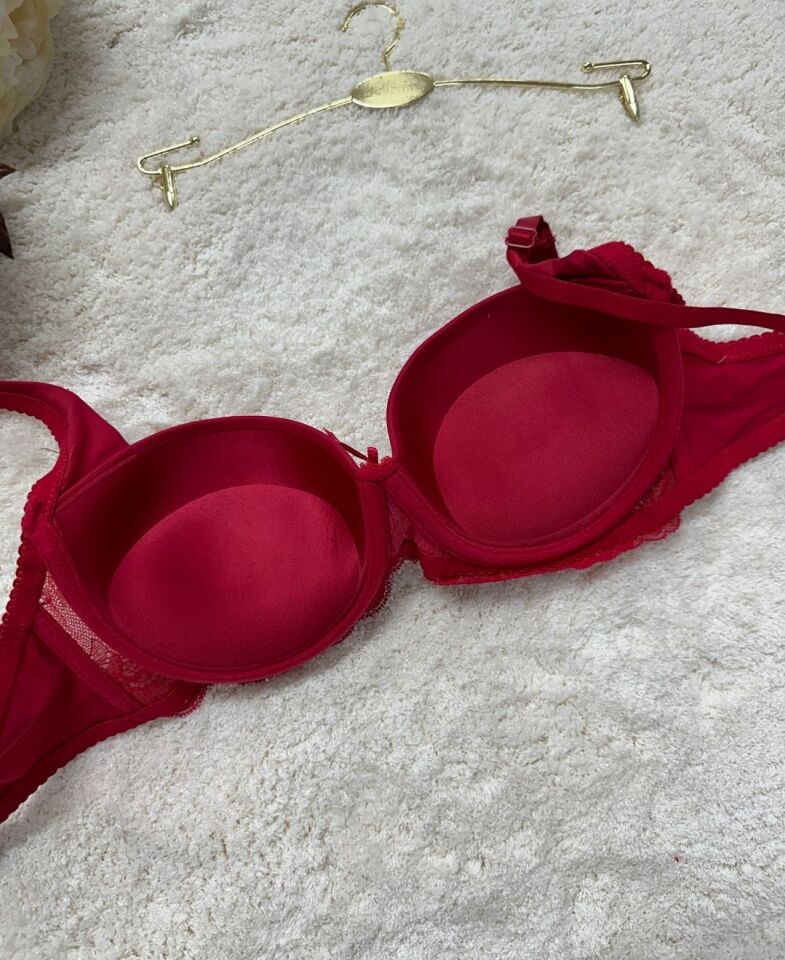 FK Lingerie Dantelli Push-up Balenli İthal Kaliteli Sütyen (Fırsat Ürünü)- 189 Kırmızı - 75B