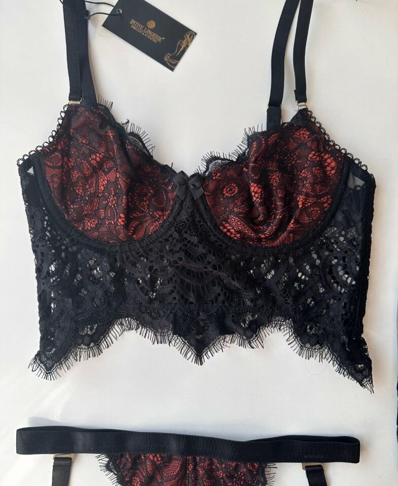 Sakallı Dantelden Balenli Sütyen Jartiyerli String Çoraplı Takım - 10100 Siyah - XL