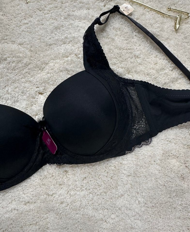 FK Lingerie Dantelli Push-up Balenli İthal Kaliteli Sütyen (Fırsat Ürünü)- 189 Siyah - 85B
