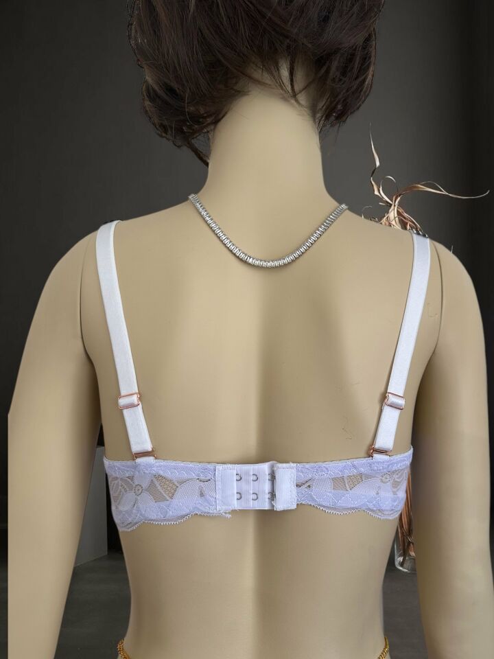 Jasmine Askıları Parlak Taşlı Hafif Destekli Dantelli Soft Cup İthal Sütyen (B-C Cup) Lila - 95