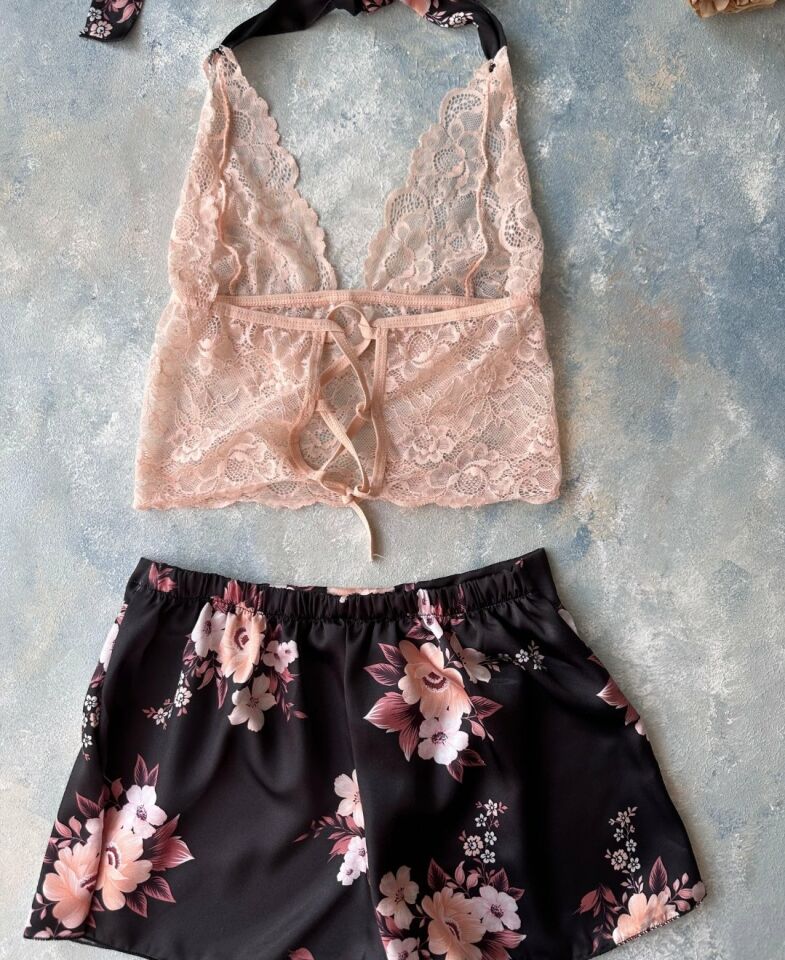 Kadın Saten Pudra Boyundan Bağlamalı Bralet Çiçekli Mini Şort Takım -3524 Pudra  - S