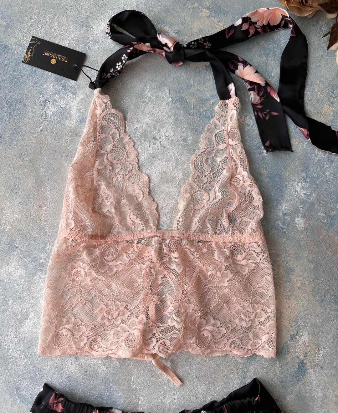 Kadın Saten Pudra Boyundan Bağlamalı Bralet Çiçekli Mini Şort Takım -3524 Pudra  - S