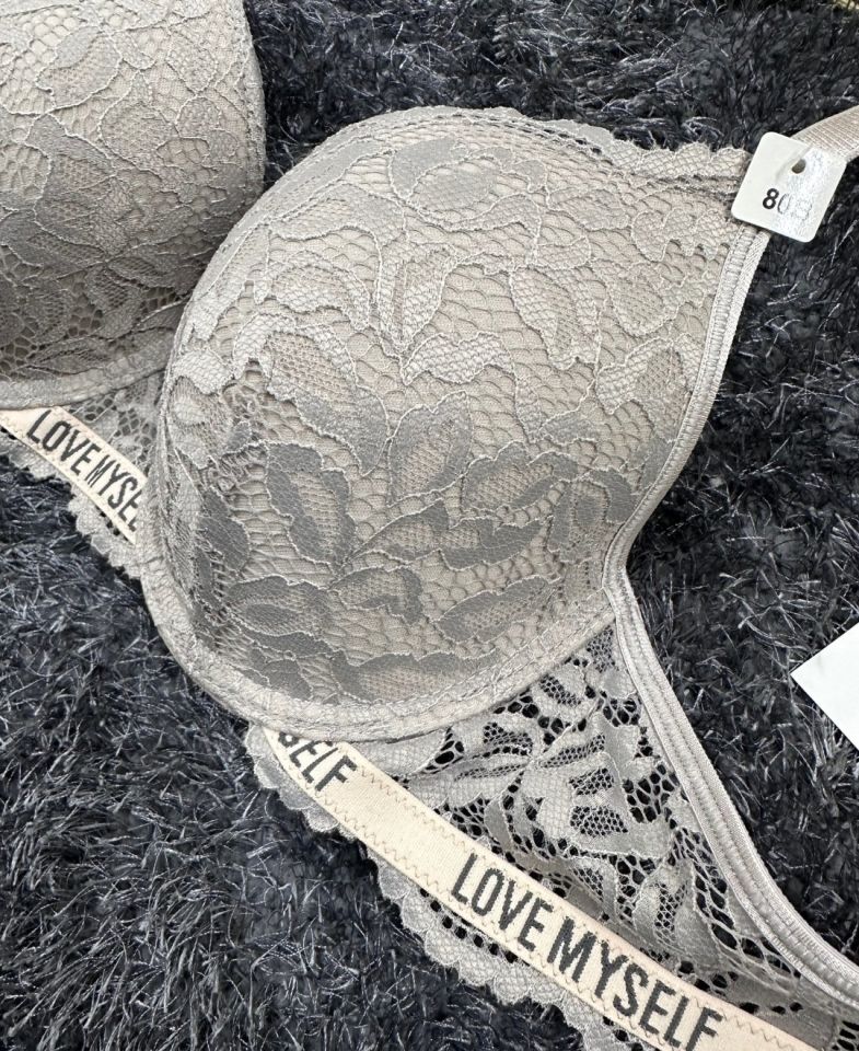 -Love myself- Yazılı Balenli Dantelli Desteksiz B-C Cup Uyumlu Sütyen (Gri,Siyah,Pudra) Gri - 90