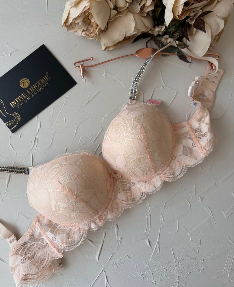 Jasmine Askıları Parlak Taşlı Hafif Destekli Dantelli Soft Cup İthal Sütyen (B-C Cup) Somon - 90