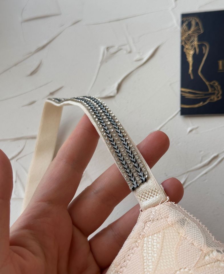 Jasmine Askıları Parlak Taşlı Hafif Destekli Dantelli Soft Cup İthal Sütyen (B-C Cup) Somon - 90