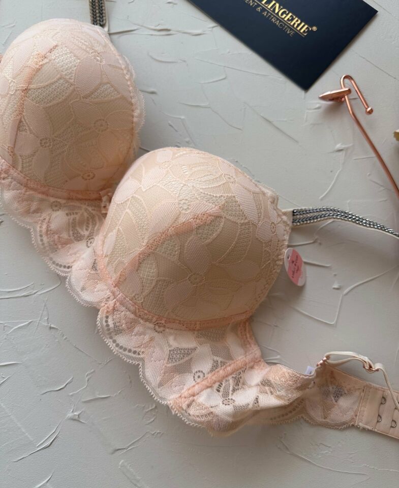 Jasmine Askıları Parlak Taşlı Hafif Destekli Dantelli Soft Cup İthal Sütyen (B-C Cup) Somon - 95