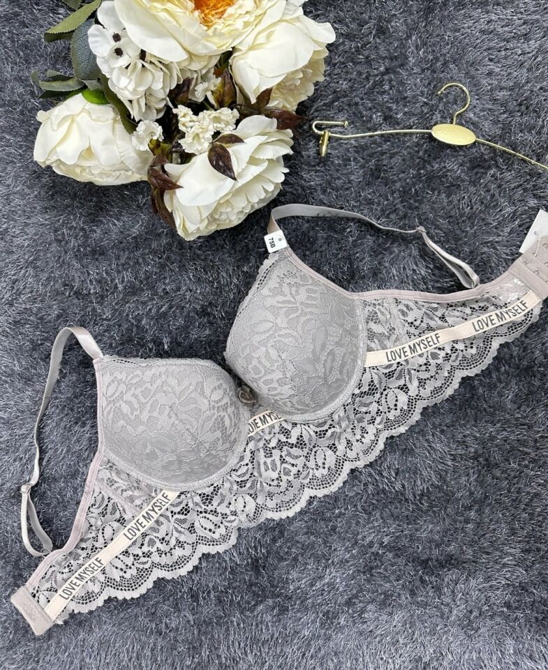 -Love myself- Yazılı Balenli Sakallı Dantel Hafif Destekli B-C Cup Uyumlu Sütyen Gri - 90B