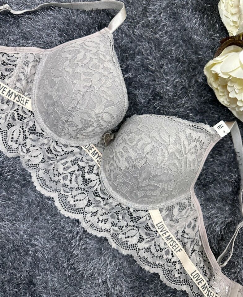 -Love myself- Yazılı Balenli Sakallı Dantel Hafif Destekli B-C Cup Uyumlu Sütyen Gri - 90B