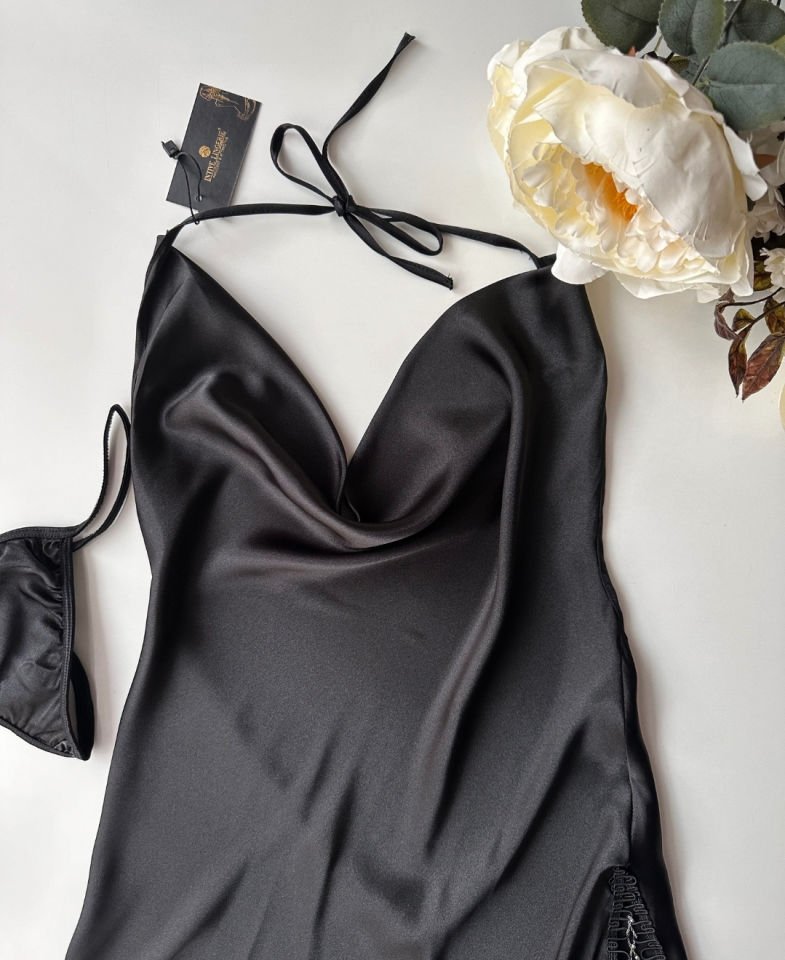 Siyah Derin Dekolte Degaje Yaka Yanı Aksesuar Detaylı Mini Gecelik/Babydoll- 3023 Siyah - L/XL